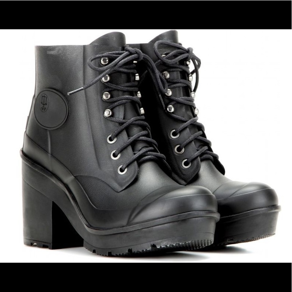 Hunter Black Block Heel Bullseye Rain boots